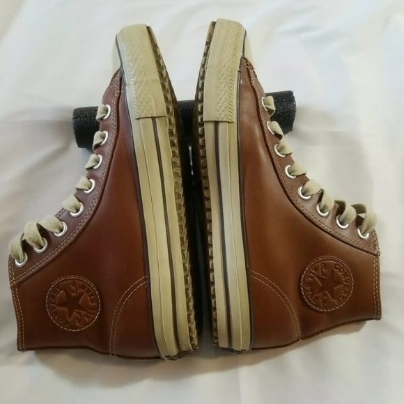 CONVERSE ALL STAR TAN LEATHER HI TOP MENS SIZE 9- WOMENS SIZE 11 main image 5